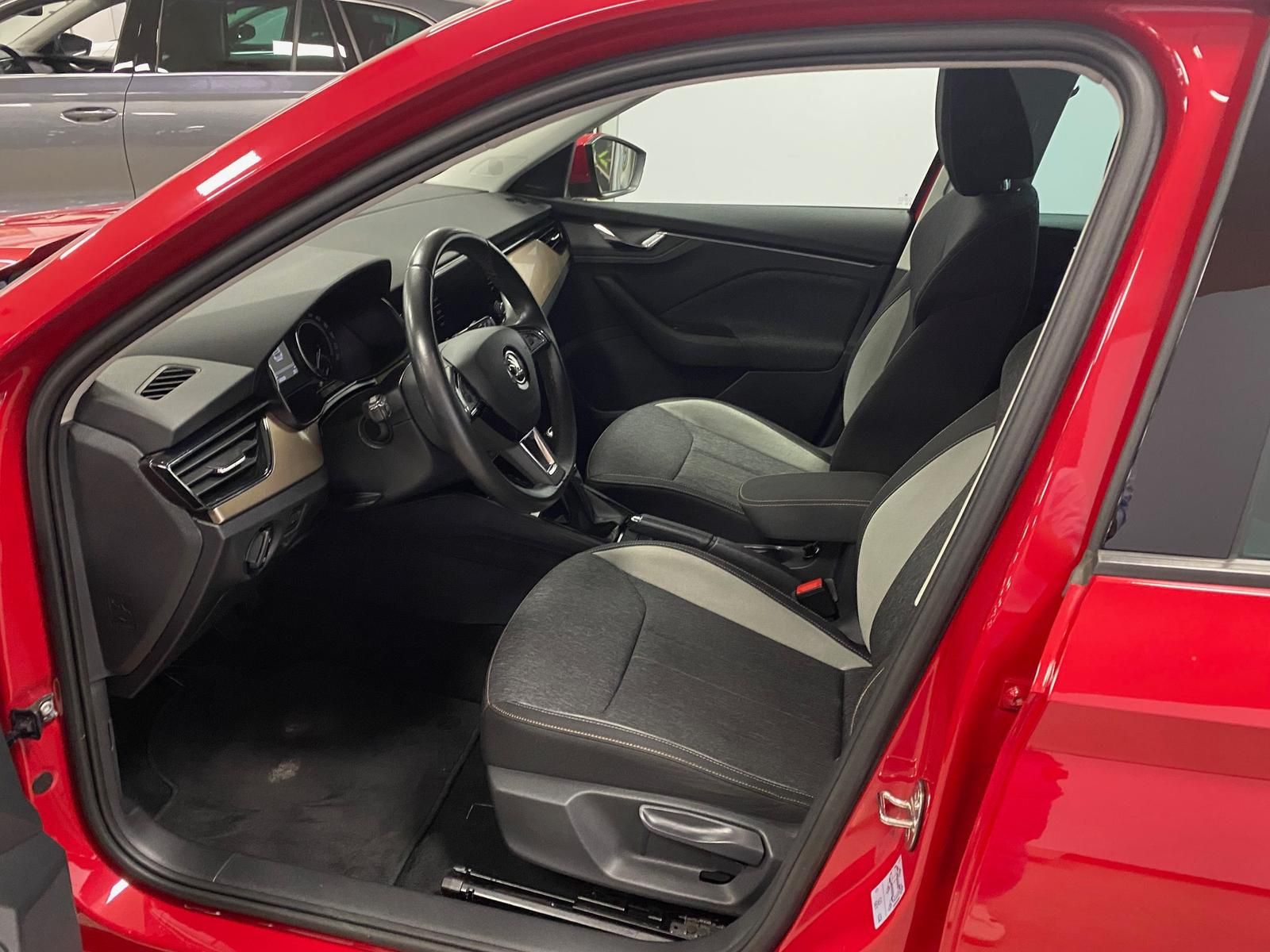 Fahrzeugabbildung SKODA Kamiq 1.5 TSI ACT Style AHK+APP+KLIMA+PDC+LED+++