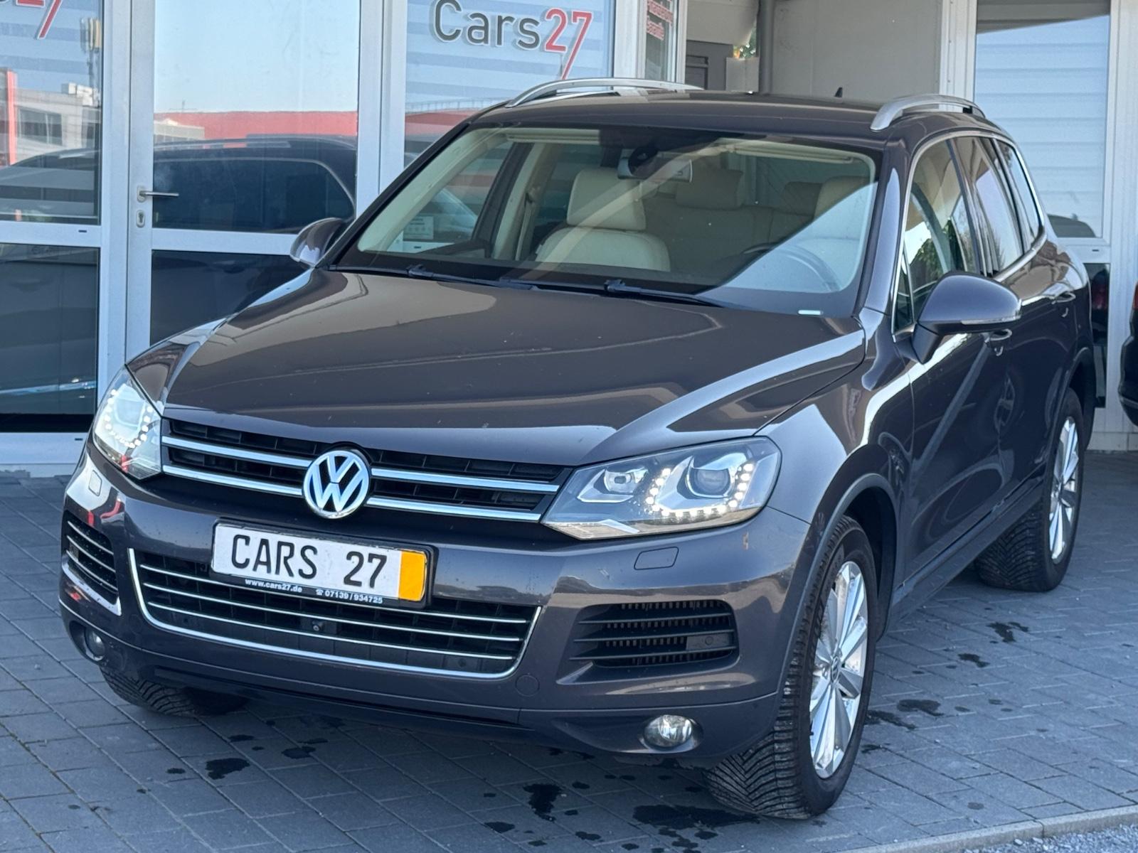 Volkswagen Touareg 3.0TDI LUFT 360Kamera AHK Navi Leder
