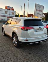 Toyota Rav4, Hybrid, LED. Anhängerkupplung - Toyota 4-Runner: Automatik