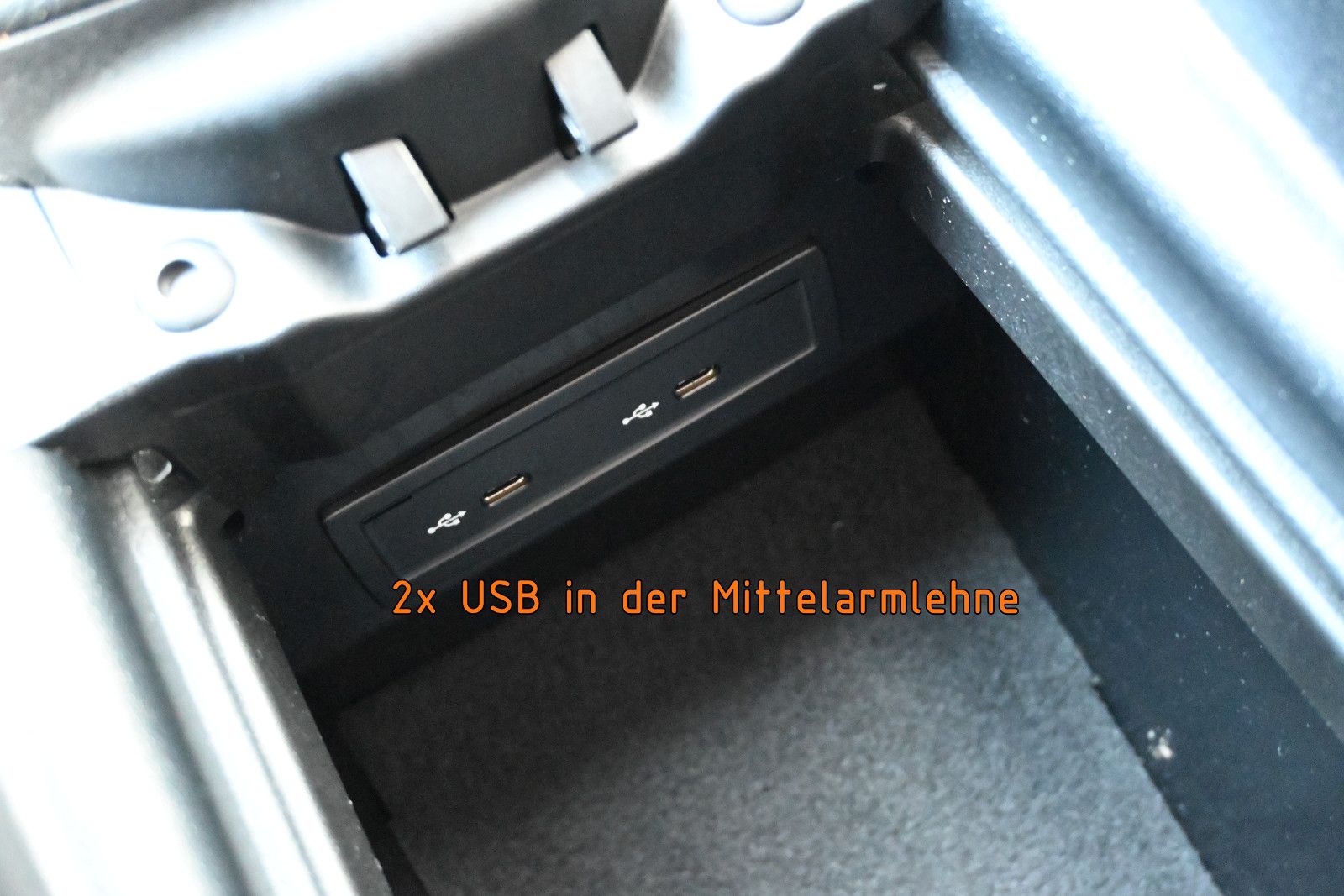 Fahrzeugabbildung Mercedes-Benz E 400 d 4M. T °ACC°AHK°AIRMATIC°MEMO°STHZG°360°