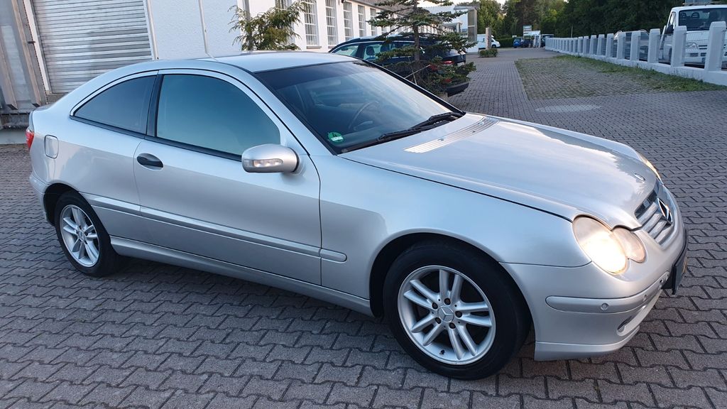 Mercedes-Benz C 180