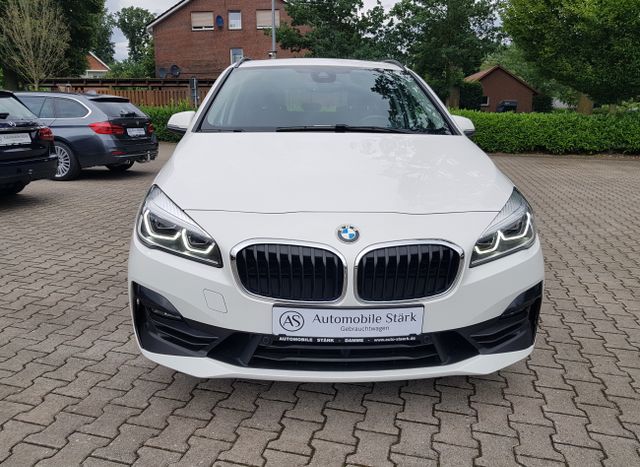 Fahrzeugabbildung BMW 218d Active Tourer Advantage+LED+Pano+Kamera+DAB