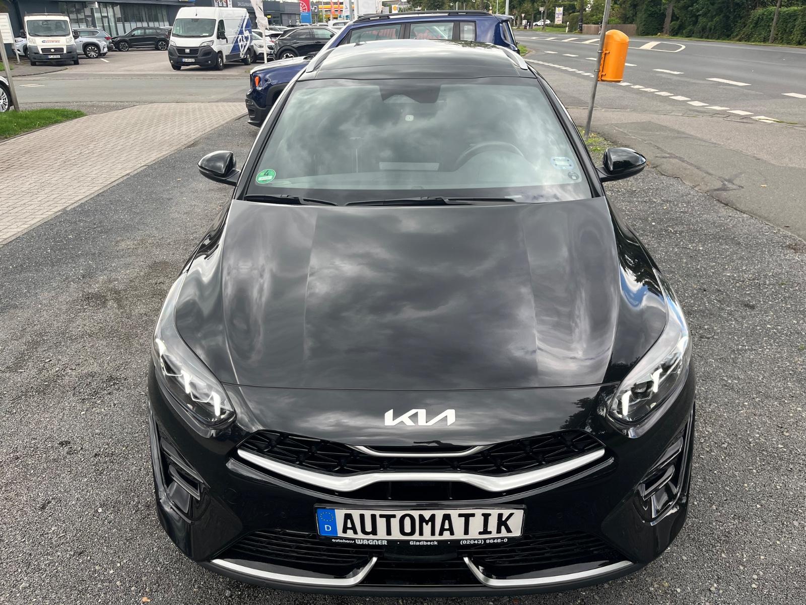 Kia Ceed Sportswagon GT Line /1.Hand/Pano/AHK/Kamera