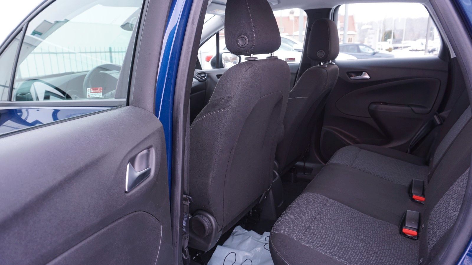 Fahrzeugabbildung Opel Crossland Edition, Navi, LED, Kamera, PDC