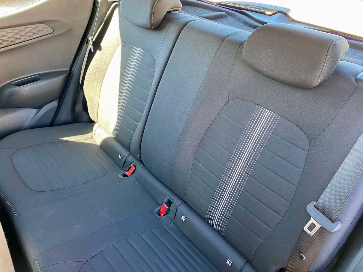 Fahrzeugabbildung Hyundai i10 1.0 KLIMA SHZ LRHZ ALLWETTER PDC BLUETOOTH