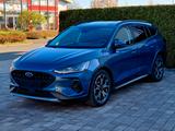 Ford Focus Turnier Active X Automatik (AHK, B&O) - Ford Focus: Active X
