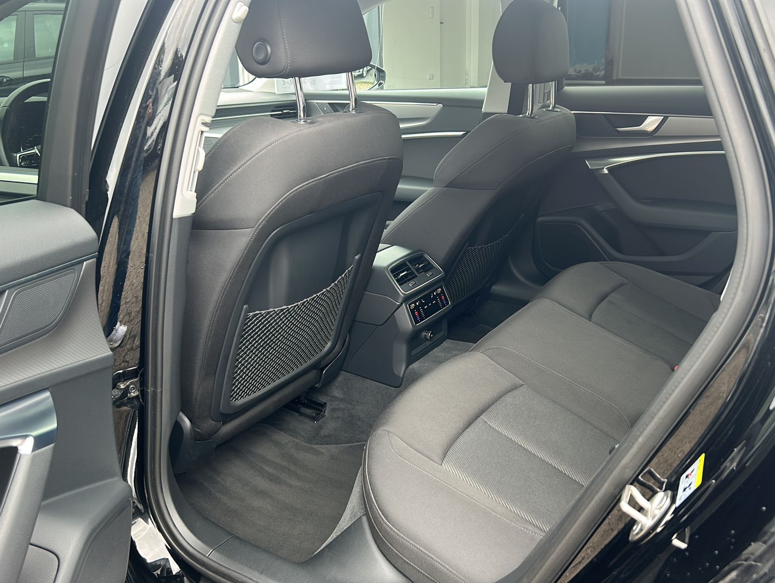 Fahrzeugabbildung Audi A6  Avant 40 TDI SPORT