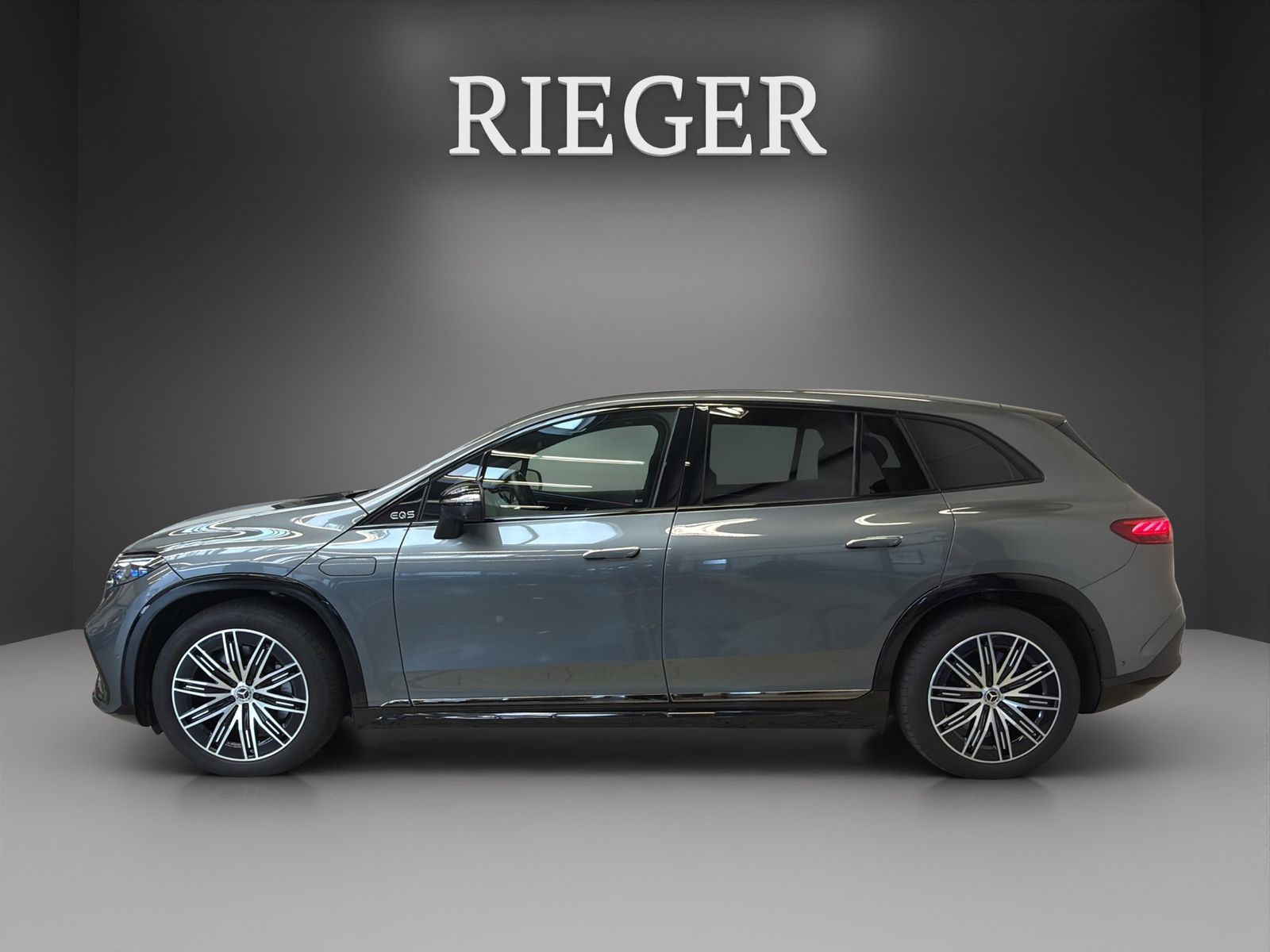 Mercedes-Benz EQS 580 SUV 4M AMG AHK NIGHT TV Burmester 21 foto 5