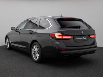 Fahrzeugabbildung BMW 520d xDr Tour AHK HUD HIFI ACC Komfortzug.