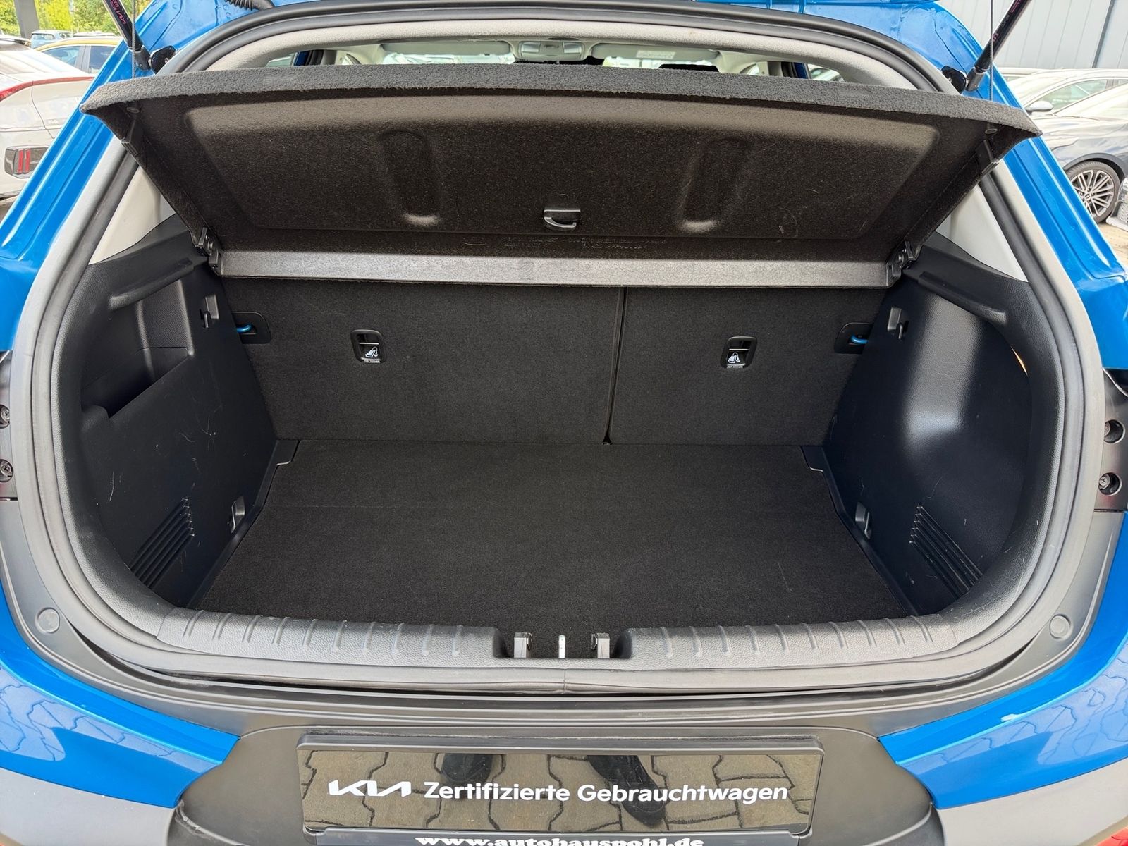Fahrzeugabbildung Kia STONIC 1.0T 120 48V PLATINUM