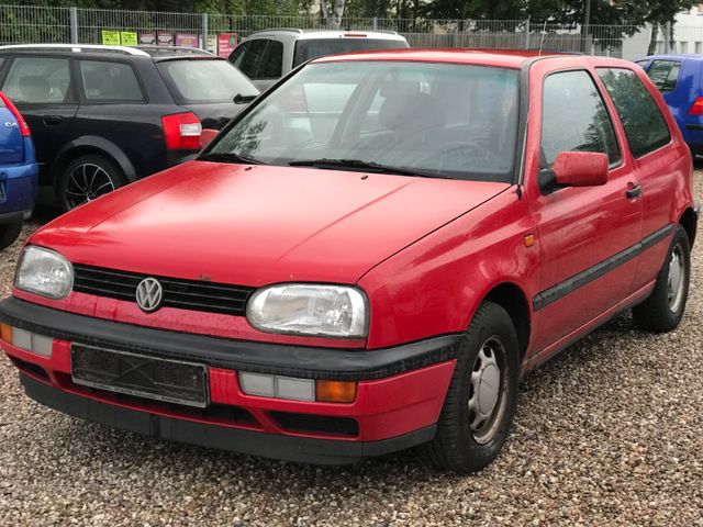 Volkswagen Golf 1.9 D