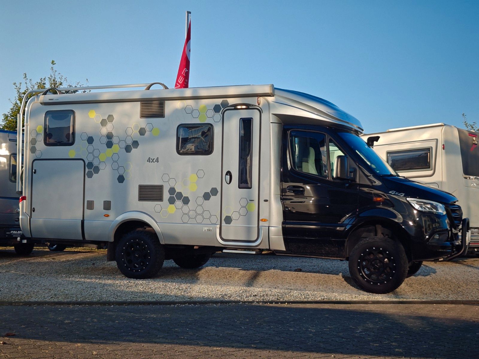 Fahrzeugabbildung HYMER / ERIBA / HYMERCAR ML-T 580 4x4 ALLRAD 3.0L V6 - AUS ERSTBESITZ