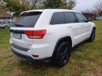 Jeep Grand Cherokee - 8