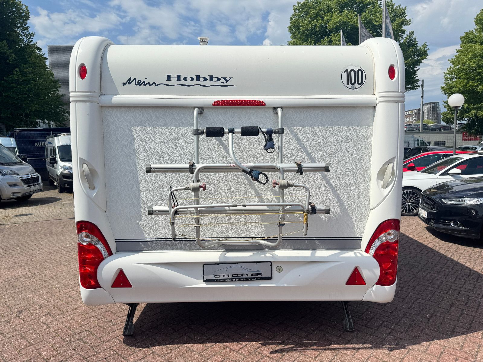 Fahrzeugabbildung Hobby 545 KMF DE LUXE SAT TV MOVER RUNDSITZGRUPPE