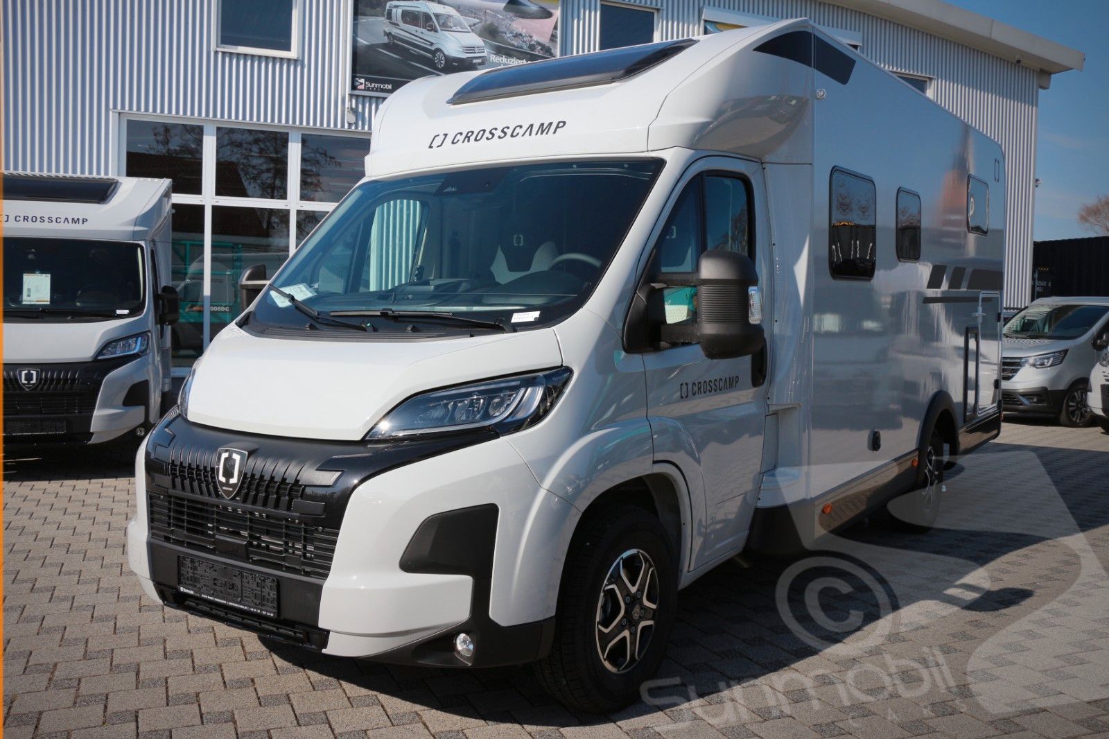 Fahrzeugabbildung Crosscamp EXPDN 7.0 E Peugeot Automatik