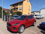 Jaguar E-Pace R-Dynamic SE AWD Aut. Leder beige Pano - Jaguar E-PACE SE mit Benzin-Antrieb