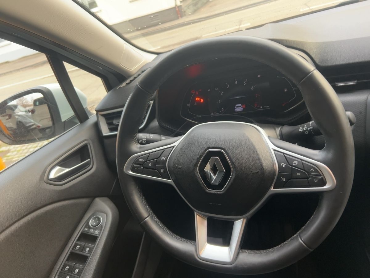 Fahrzeugabbildung Renault Clio INTENS TCe 90 EPH SHZ Klimmaut.