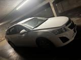 Chevrolet Cruze 1.6 Benzin | 64.000 km - Chevrolet Cruze: 1.6