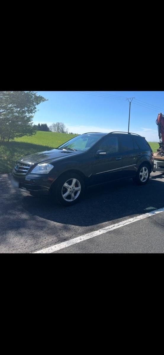 Mercedes-Benz ML 320