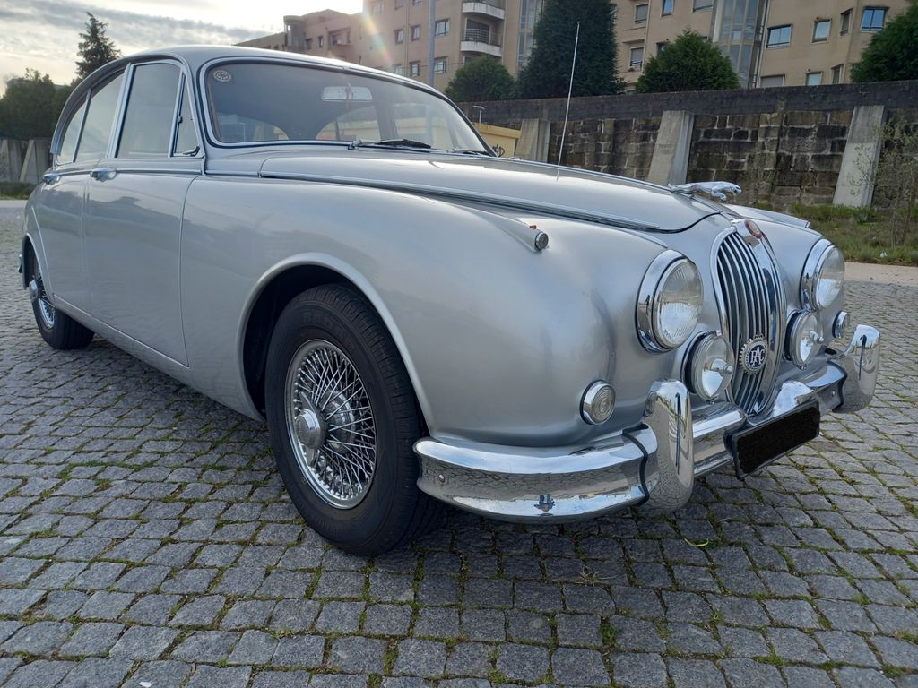 Jaguar MK II