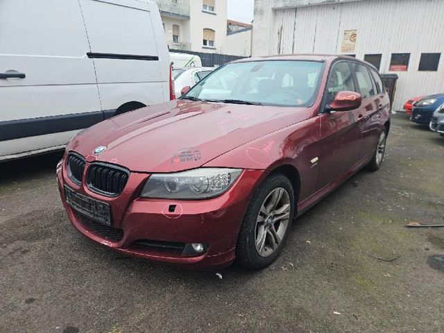 BMW 320 Baureihe 3 Touring 320d xDrive