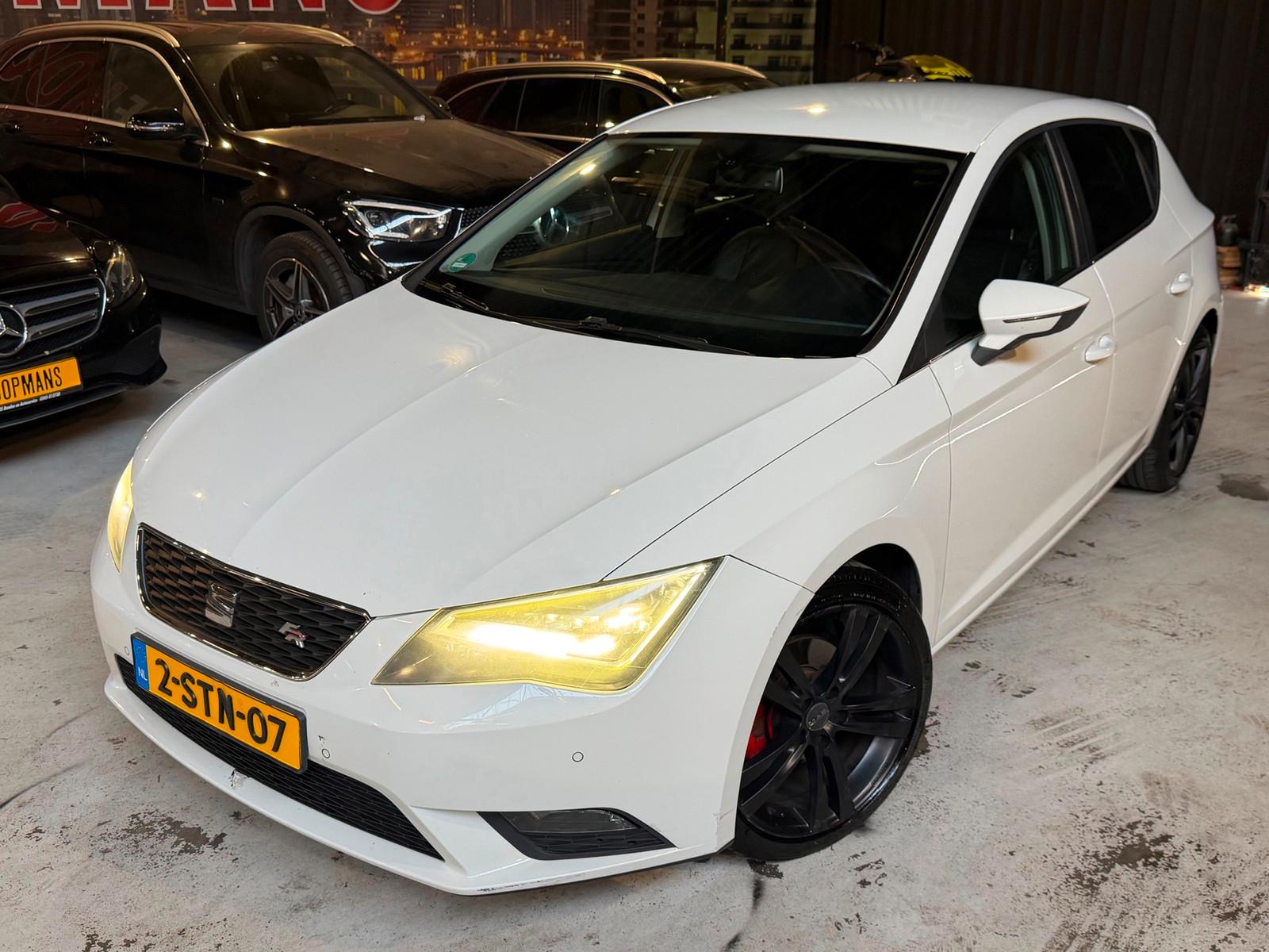 Seat Leon 1.6 TDI FR 2014 Led+Xenon/Leather/Navi/Full