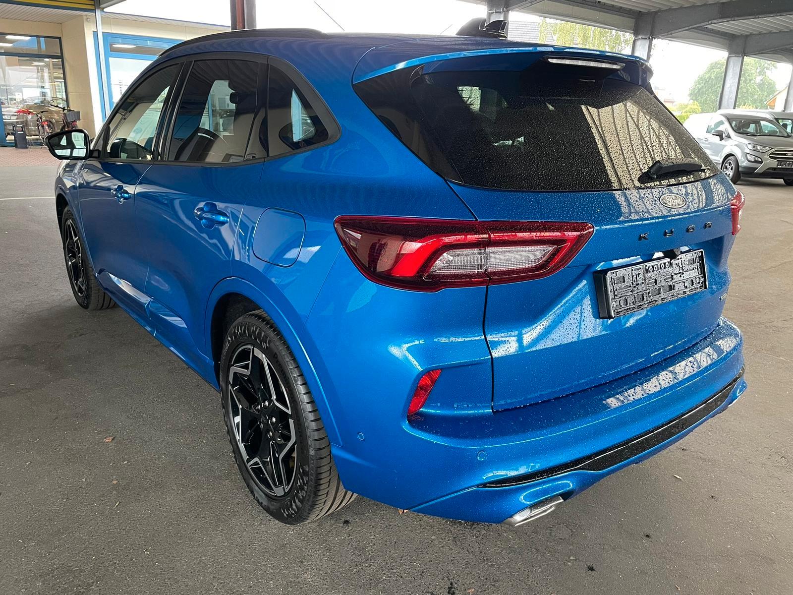 Ford Kuga Hybrid ST-Line X / neues Modell