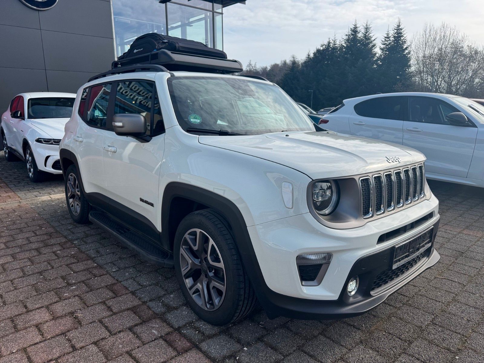 Fahrzeugabbildung Jeep Renegade Limited 120 PS Navi LED AHK Dachträger