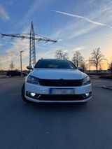 Volkswagen Passat 7 Variant 1.6 TDI - Volkswagen Passat aus 2012 mit Diesel-Antrieb: Limousine, 1.6