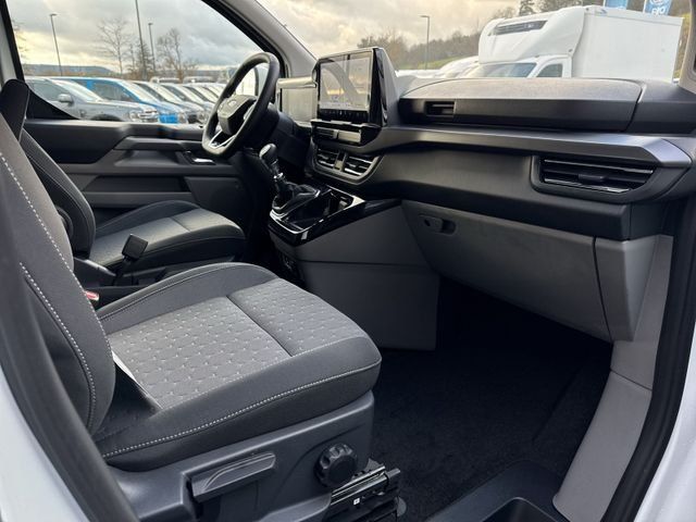 Fahrzeugabbildung Ford Tourneo Custom 320 L1 Nugget Titanium #Standh