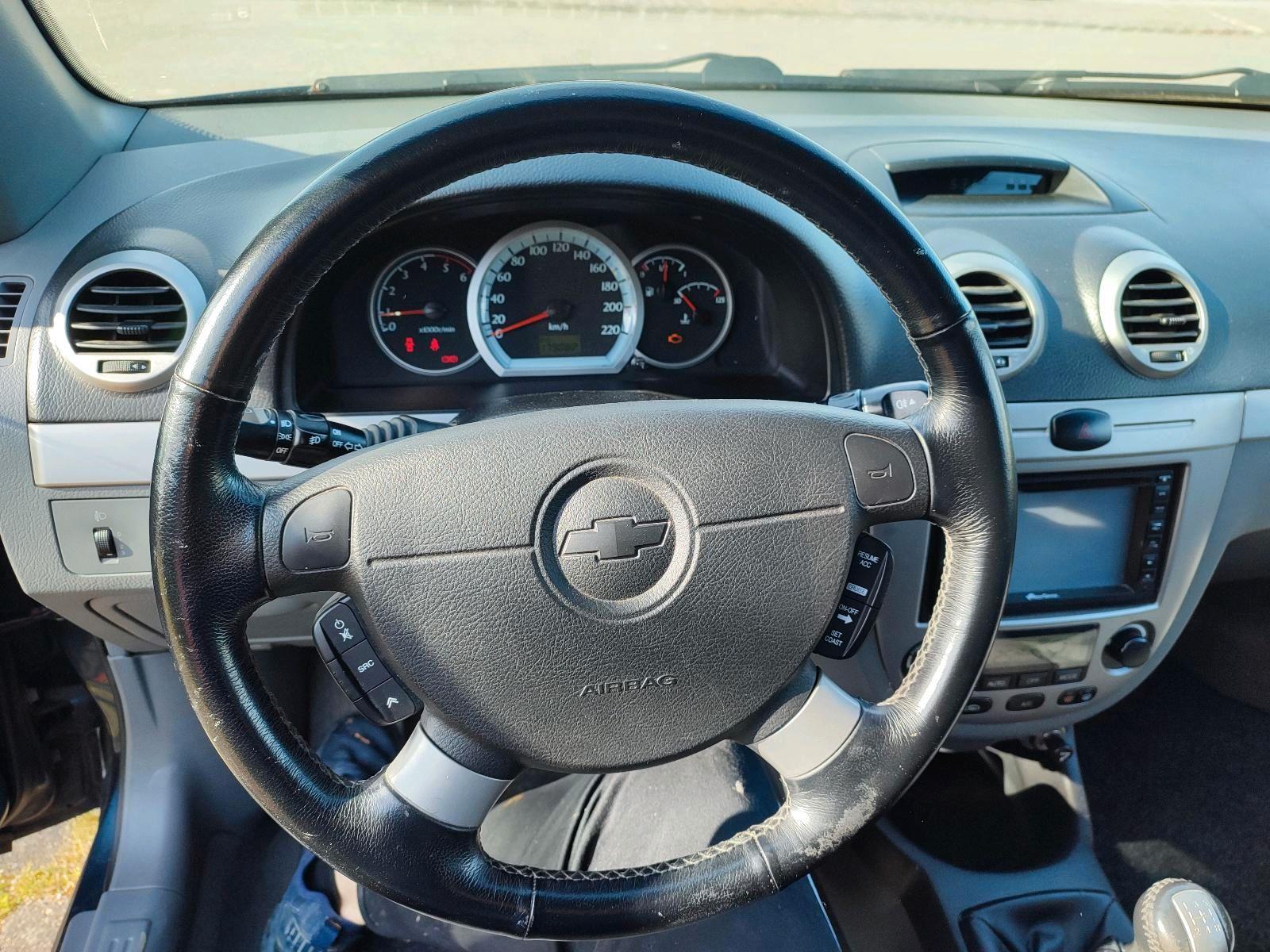 Chevrolet Nubira 2009 — interior