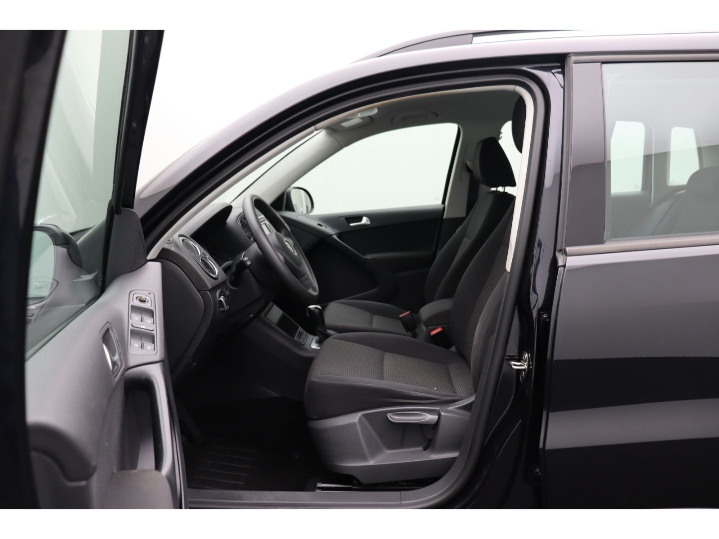 Fahrzeugabbildung Volkswagen Tiguan 2.0 TDI DSG 4Motion Trend & Fun AHK Xenon