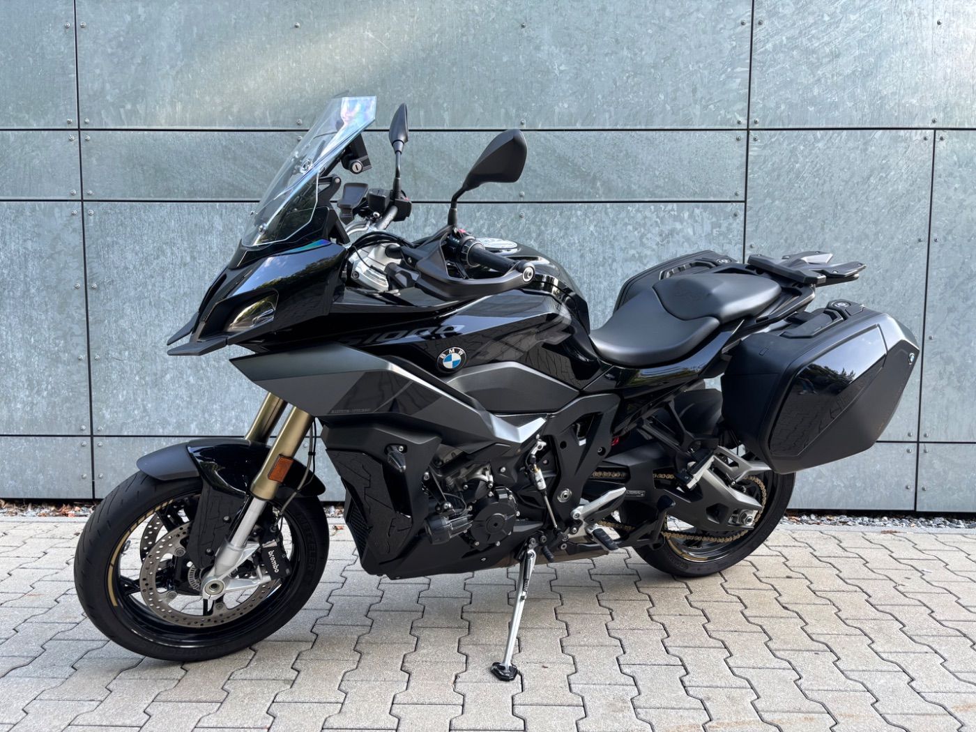 Fahrzeugabbildung BMW S 1000 XR Triple Black Koffer SC-Project