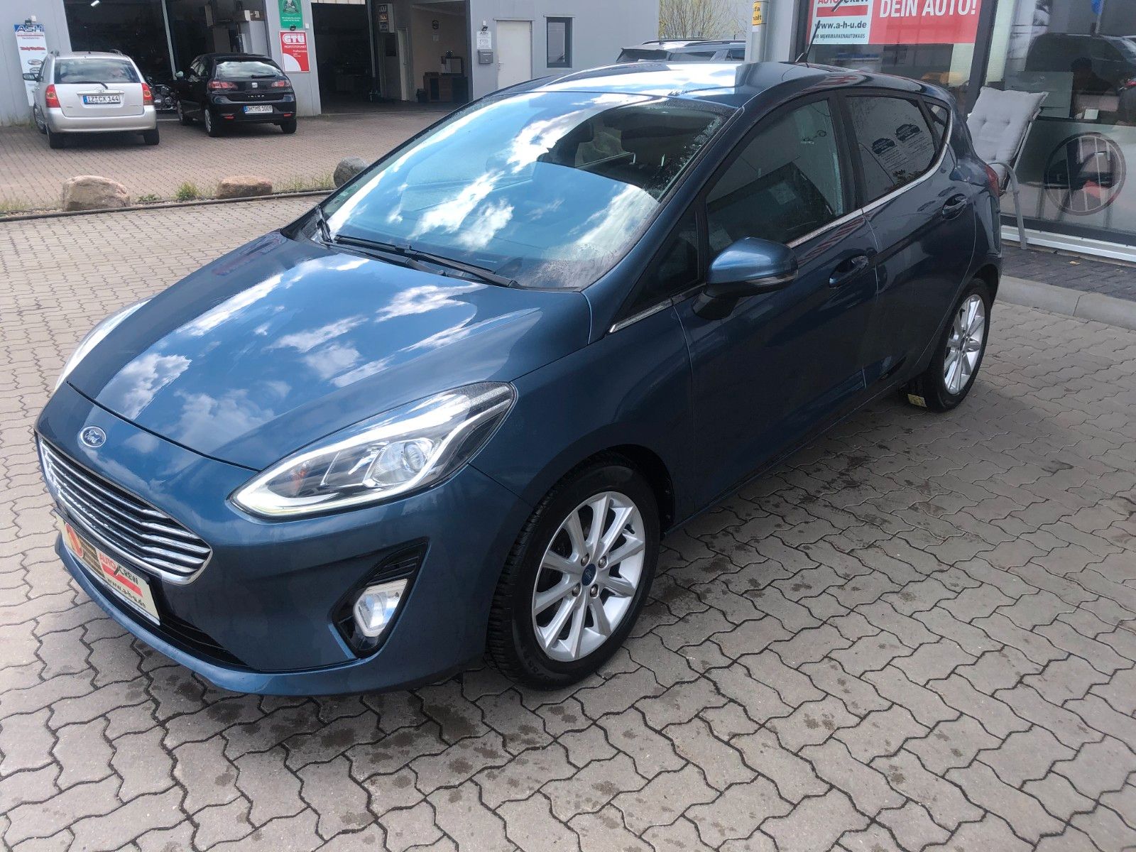 Fahrzeugabbildung Ford Fiesta Titanium