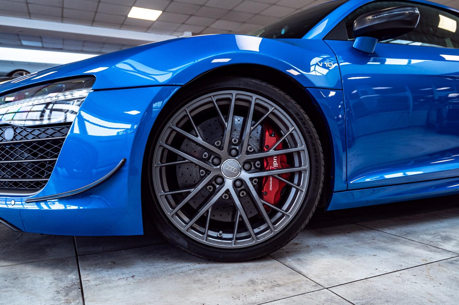Audi R8 LMX V10 5.2 FSI 570 ch • Série limitée n° 10/99 • 13 400 km • Carbone • Céramique • B&O