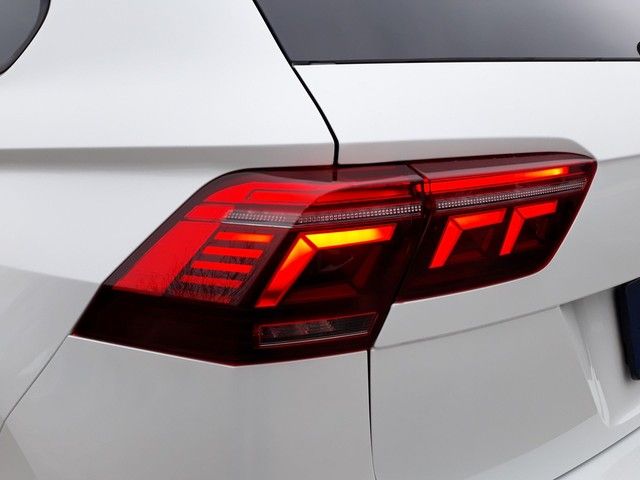 Fahrzeugabbildung Volkswagen Tiguan 2.0TDI DSG 4M R-Line PANO+AHK+STDHZ+++