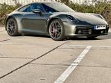 Porsche 992 Carrera S Coupé Carrera S - Porsche 992: Grün