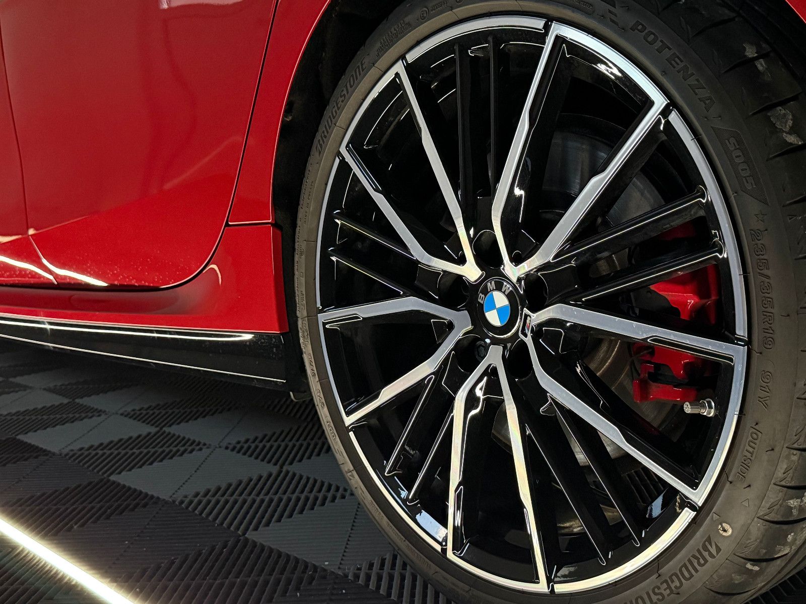 Fahrzeugabbildung BMW M235 i xDrive Edition ColorVision/H&K/HuD/DE FZG