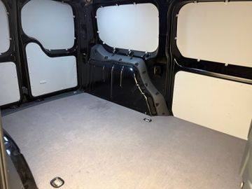 Volkswagen Caddy - 11