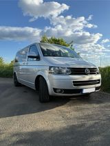 Volkswagen VW T5 Multivan Highline - VW T5 Gebrauchtwagen in Frankfurt