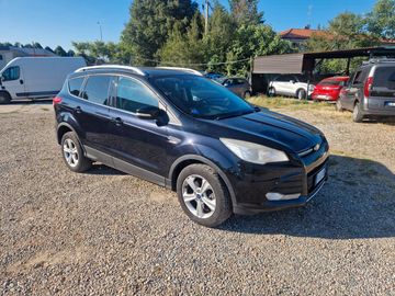 Ford Kuga - 1