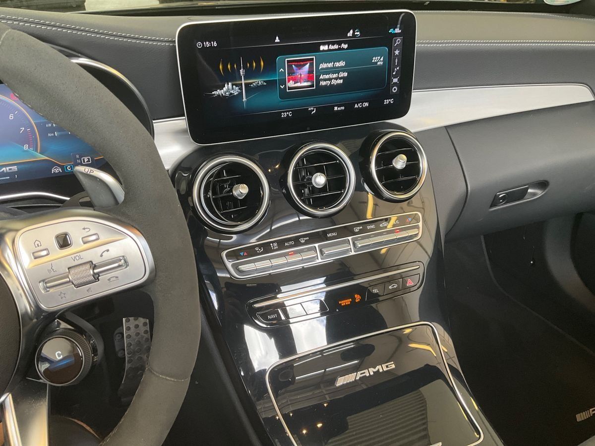 Fahrzeugabbildung Mercedes-Benz C63 S Cabrio DISTRO Perf.Sitze/AGA digiTacho HUD