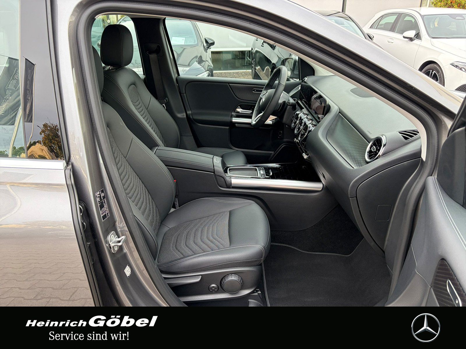 Fahrzeugabbildung Mercedes-Benz B 200 PROGRESSIVE*APPLE-CARPLAY*WINTER-PAKET*KAM