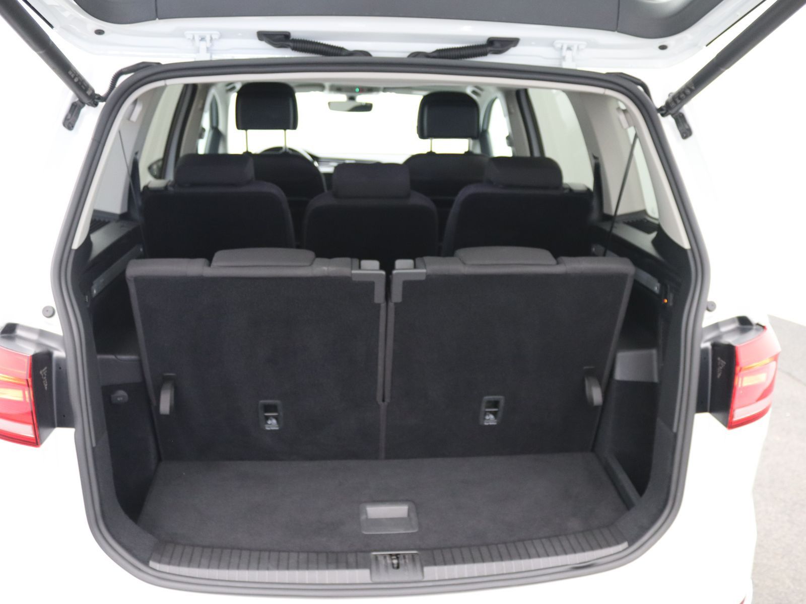 Volkswagen Touran - Bild 10