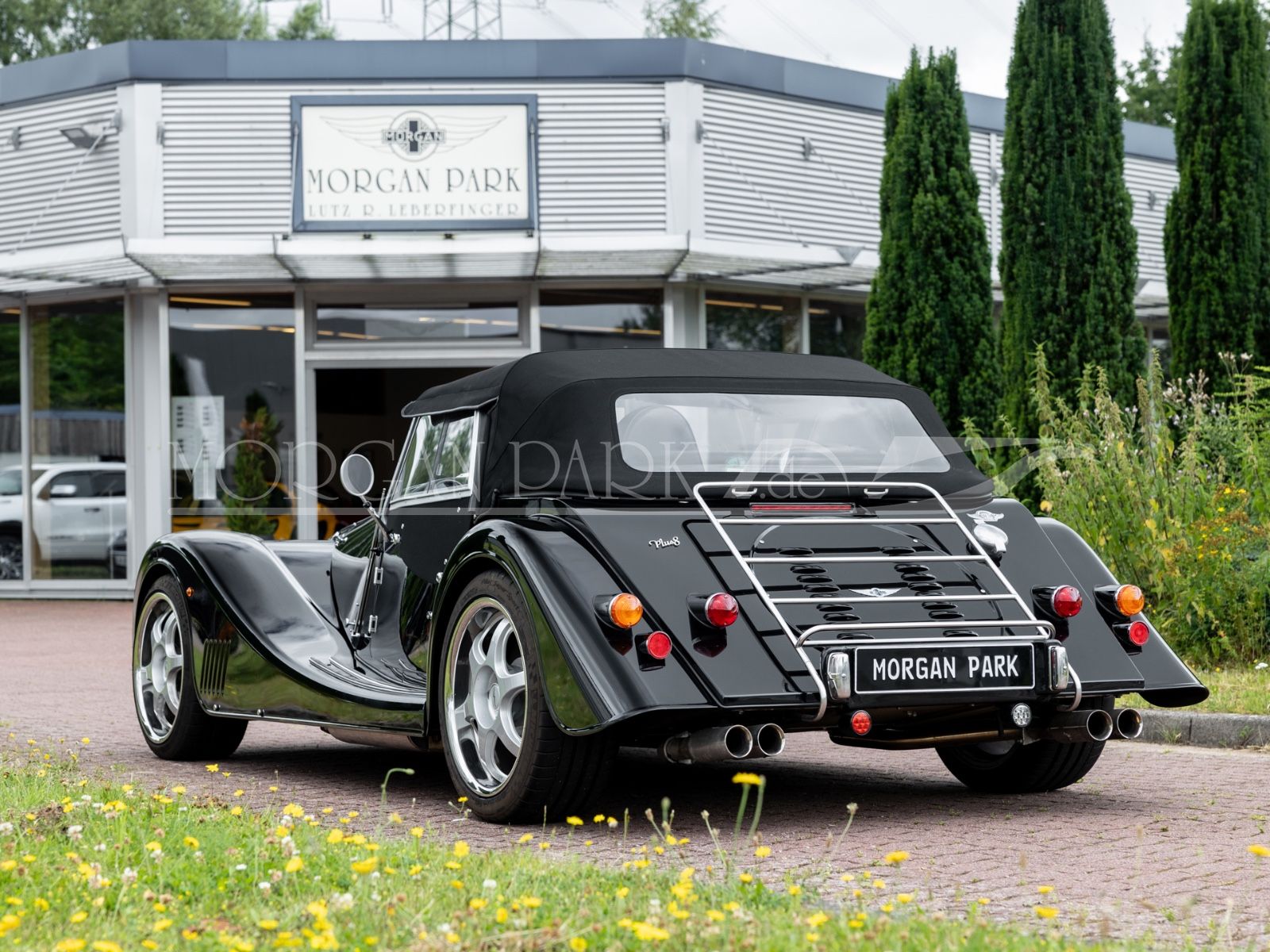 Fahrzeugabbildung Morgan Plus 8 *Sport Black + Automatikgetriebe*