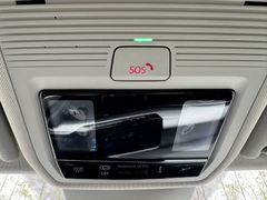 Fahrzeugabbildung Volkswagen Golf VIII Lim. Life LED Navi Sitzh Massage ACC