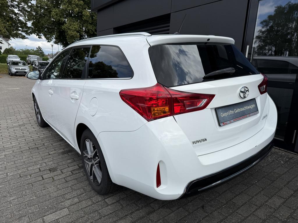 Toyota Auris Touring Sports