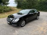 Mercedes-Benz E 200 CDI BlueEFFICIENCY - - Mercedes-Benz E 200: Limousine, Cdi Blueefficiency