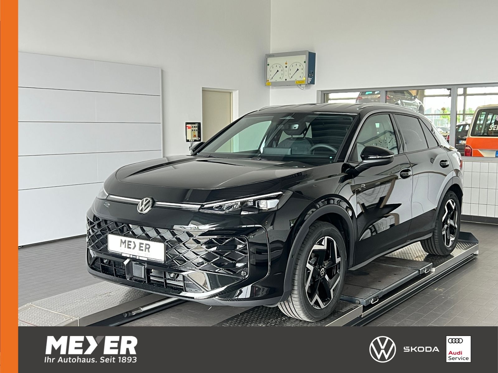 Fahrzeugabbildung Volkswagen T-Roc R-Line 1.5 eTSI DSG *AHK, LED, ACC, 18"-LM