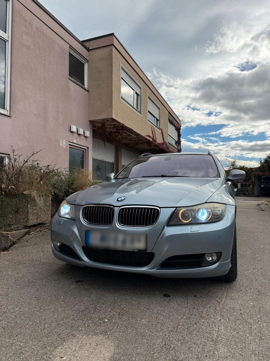 BMW 330 2009 — engine 245 HP (180kW)